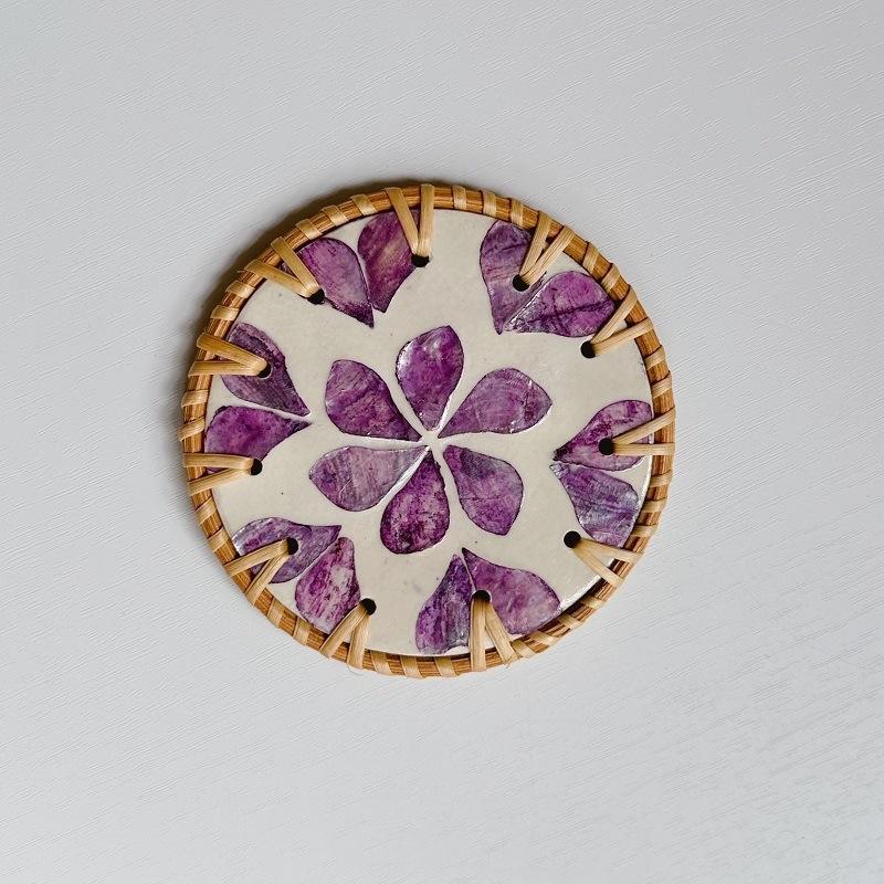 Handmade Seashell Art Coaster Seashell Coaster Handcrafted Seashell Flower Pattern Table Coasters Artistic for Home for Tables