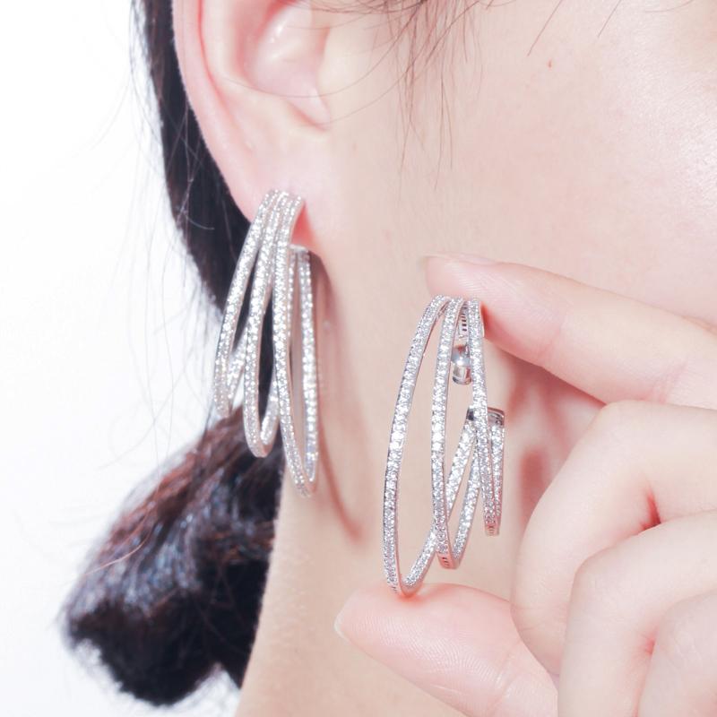 Серьги-кольца WWJ с геометрическим рисунком и тремя кругами с кубическим цирконием