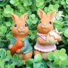 1/2 шт., пасхальная фигурка кролика, держащая красочное яйцо, морковка, статуэтка кролика из смолы, скульптура животного, домашний офис, книжная полка, украшение для рабочего стола, орнамент