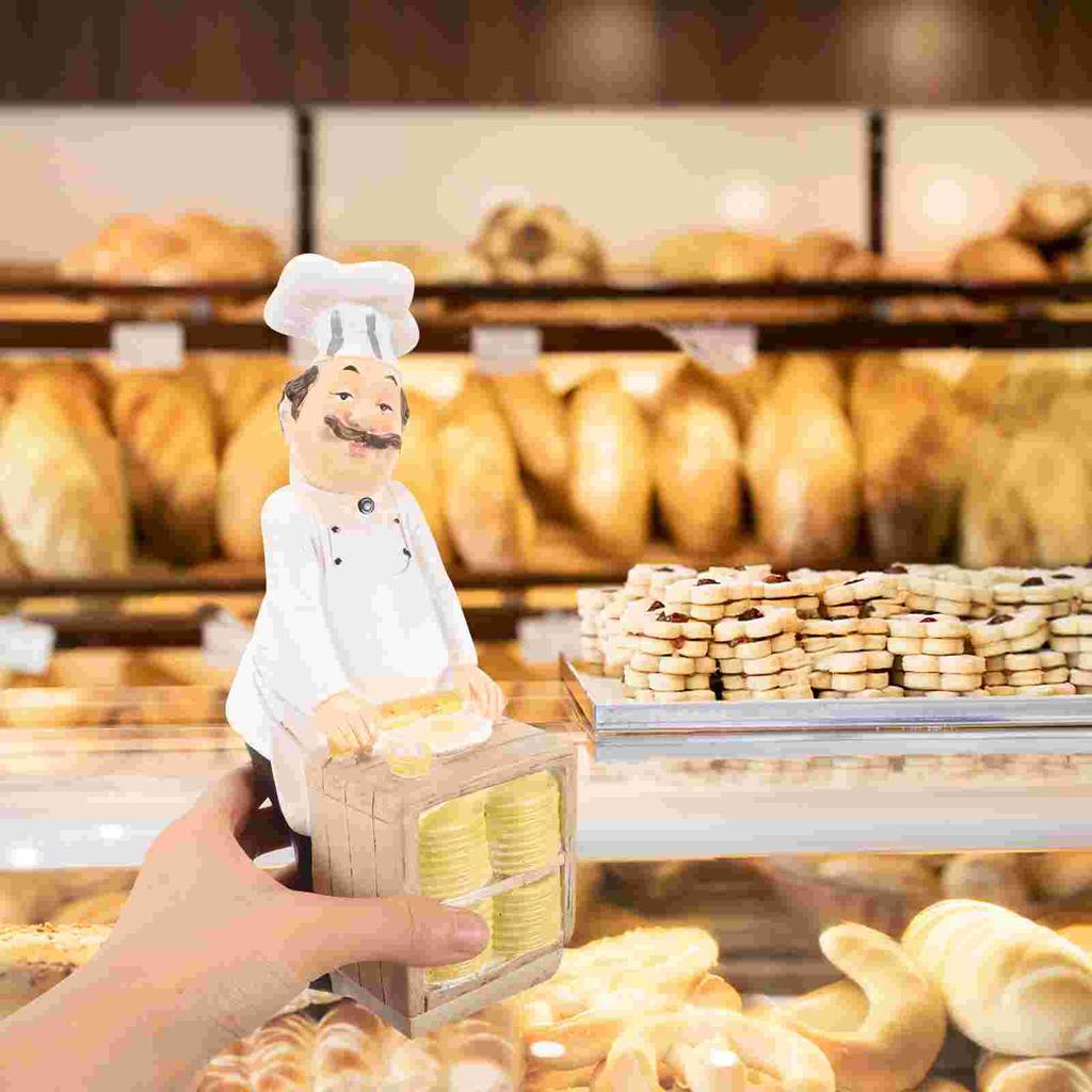 Modern Figure Statue Resin Crafts for Bakery Figures Hotel Decorations Cooks Ornaments White