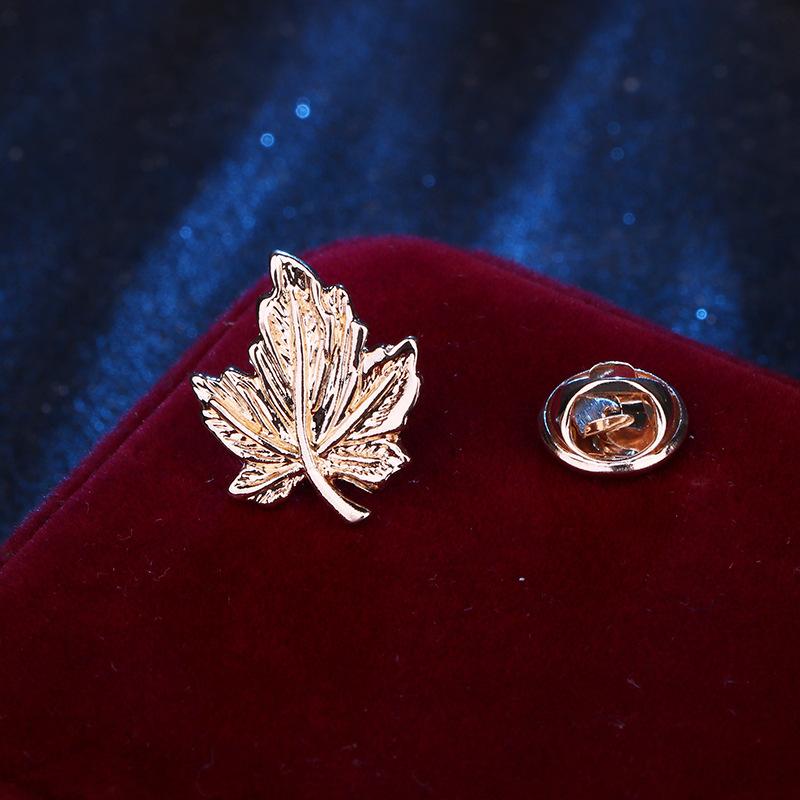 Набор классических мини-брошей Лист клена Самолет Животное Лацканный значок для лацкана пиджака Милый маленький значок-булавка для женщин мужчин