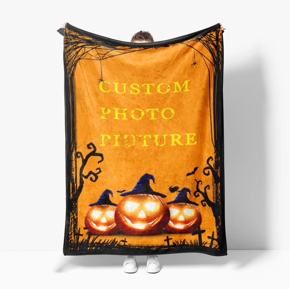 Halloween theme Custom Print soft Thin Blanket Flannel Decoration Suitable for sofas bedrooms airconditioned rooms Gifts