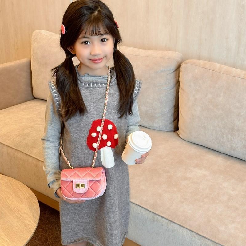Stylish Velvet Mini Chain Shoulder Bag For Children Perfect For Daily Wear