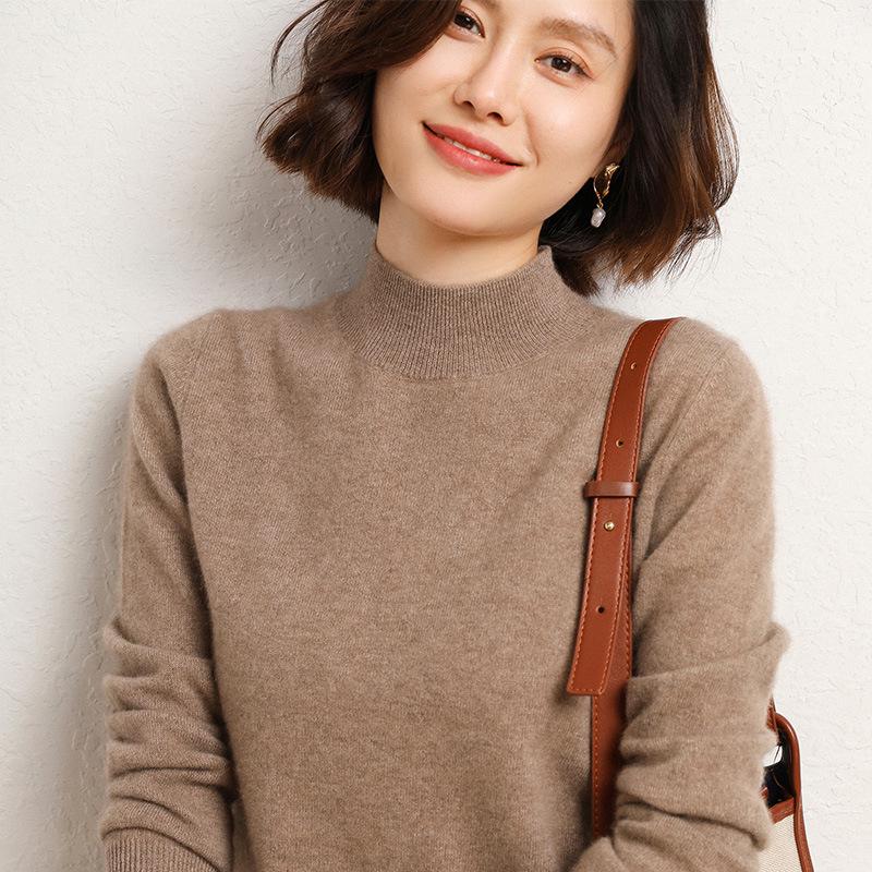 2024 Новый женский корейский стиль с полувысоким воротником и длинными рукавами, однотонный свитер, пуловер