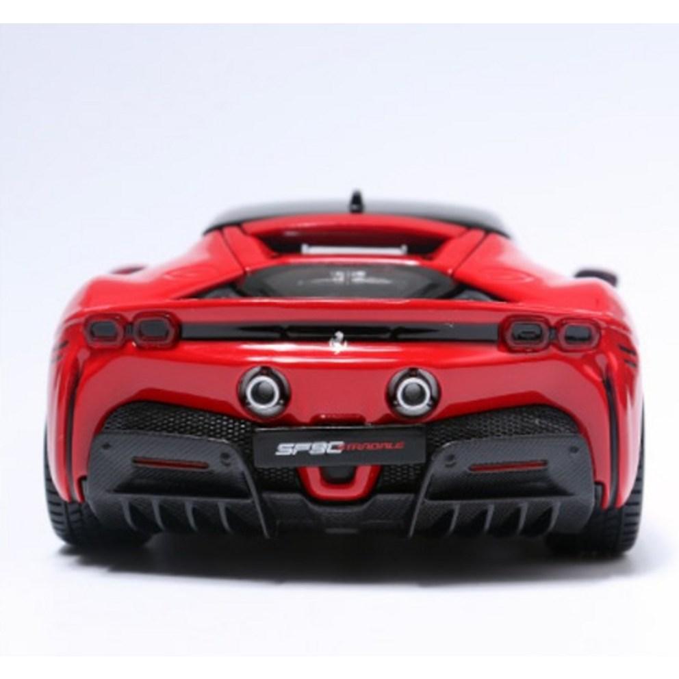 Ббураго 1:Модель автомобиля Ferrari SF90 Stradale, масштаб 1:24, красная