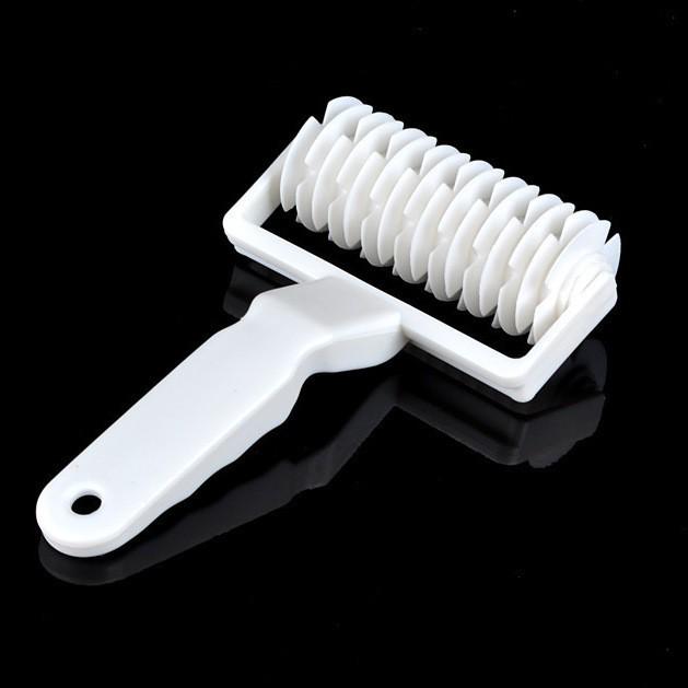 Creative Large Plastic Lattice Dough Roller and Pizza Cutter for Baking