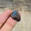 Кольцо с необработанным лабрадоритом, кольцо из электроформованной меди, уникальное украшение ручной работы, кольцо с драгоценным камнем, электроформованное украшение для подарка, доступно в размере кольца