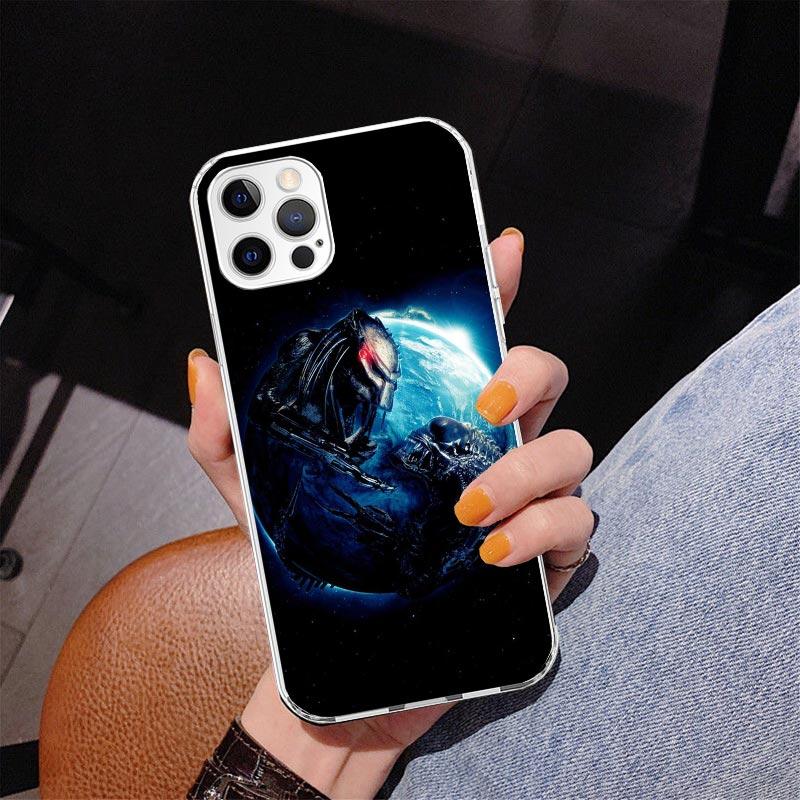 Раскрашенный чехол для телефона Alien Vs Predator для iPhone 17 Air 16 Pro Max 16E 15 + 14 Plus 11 12 13 Mini 7 8 SE Подарочная печатная крышка Fundas