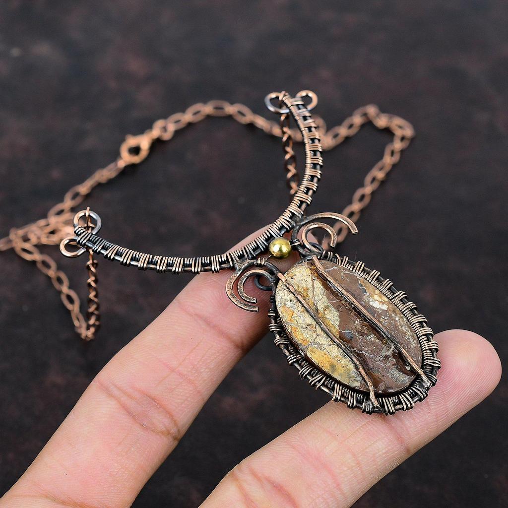 Ожерелье из магнезита с дикой лошадью Ожерелье из медной проволоки Регулируемое ожерелье Ожерелье ручной работы Медные украшения Ожерелье с драгоценными камнями для подарка