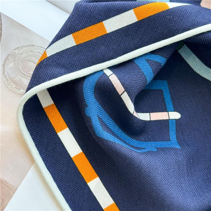 195*125*125cm Luxury Mulberry Silk Wool Scarf Triangle Scarf Office Women's Hairband Folding Scarf Women's Shawl Scarf