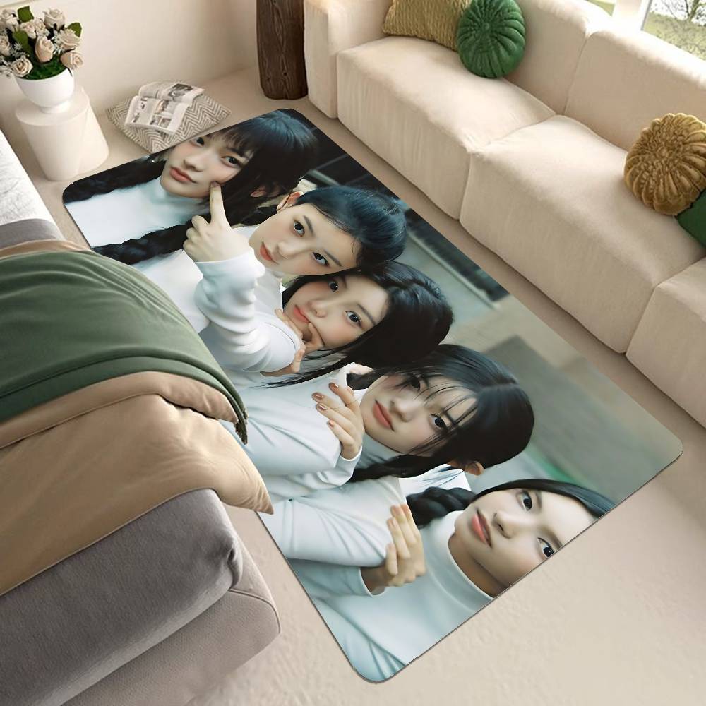 Kpop Group I-Illit Cute Girl Entrance Door Mat Nordic Style Home Doormat Bathroom-Toilet Mats Bedroom Hotel Decor Mat