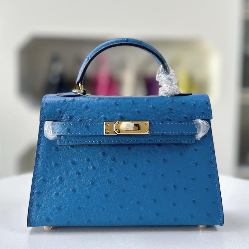 Сумка с узором под страуса первого и второго поколения