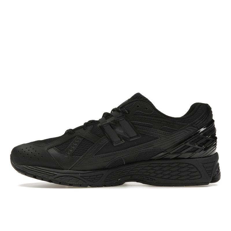 New Balance 1906U Triple Black Unisex Sneakers M1906NJ