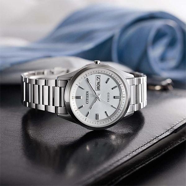 Citizen Мужская AT6030-60A ( Смотреть EXCEED Eco-Drive радиоуправляемый мужской) Круглые часы серебряные аналоговые