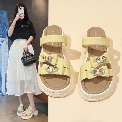 Женская обувь – Сандалии