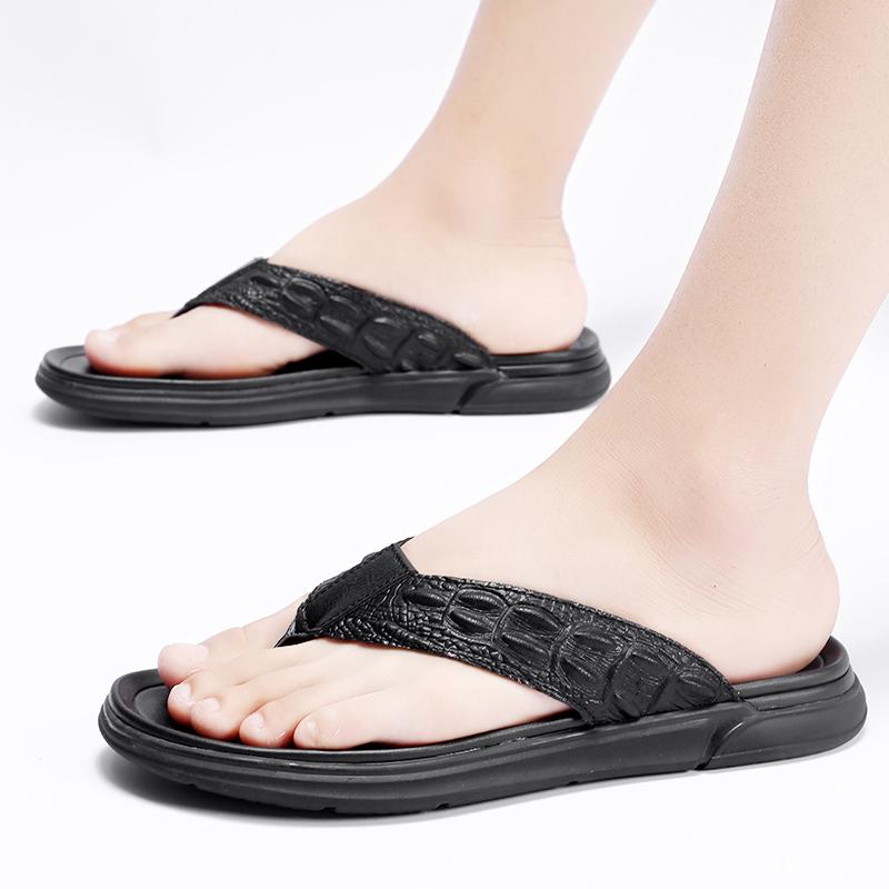 2024 Новое поступление Летние мужские шлепанцы Модные пляжные тапочки Мужские нескользящие туфли на толстой подошве на плоской подошве Уличные уличные тапочки