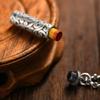 Антикварное серебряное полый кулон-ожерелье для хранения Писания с выгравированным узором из лозы, в комплекте со свитком с молитвой, кожаный ремешок
