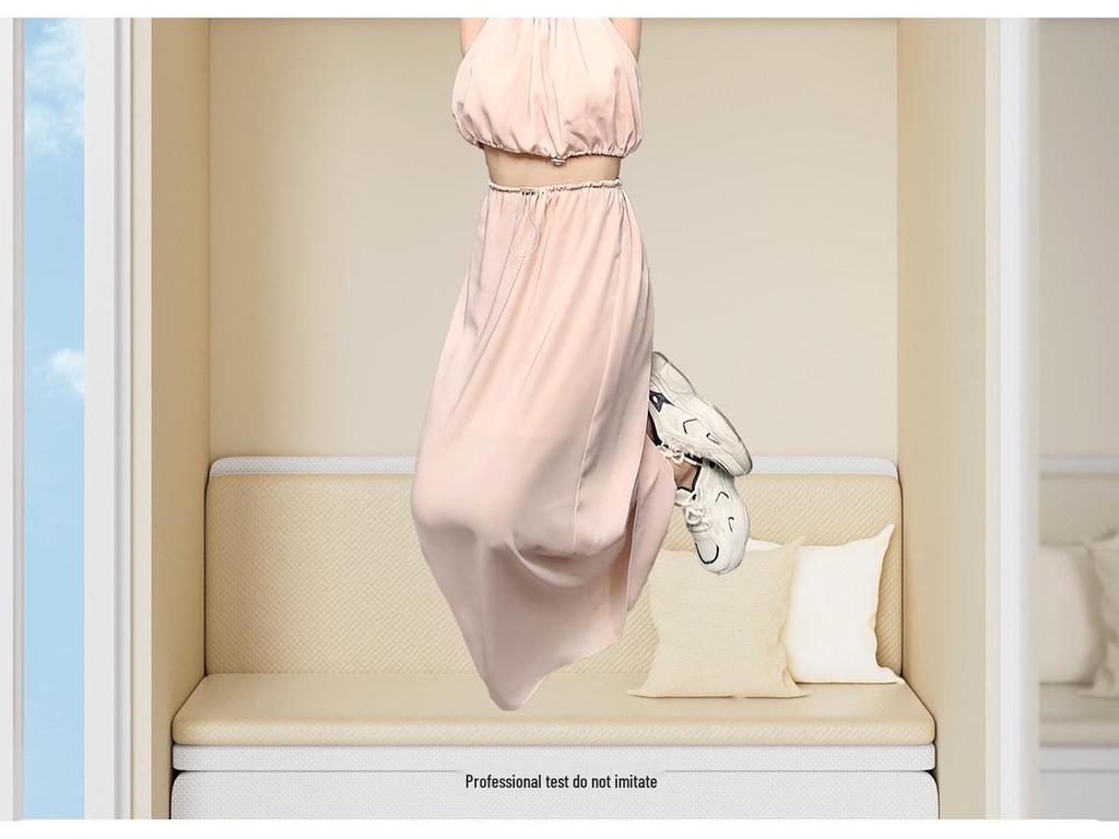 Телескопический карниз: Безударный, многоцелевой для спальни, гардероба, гостиной, душа или сушки одежды.