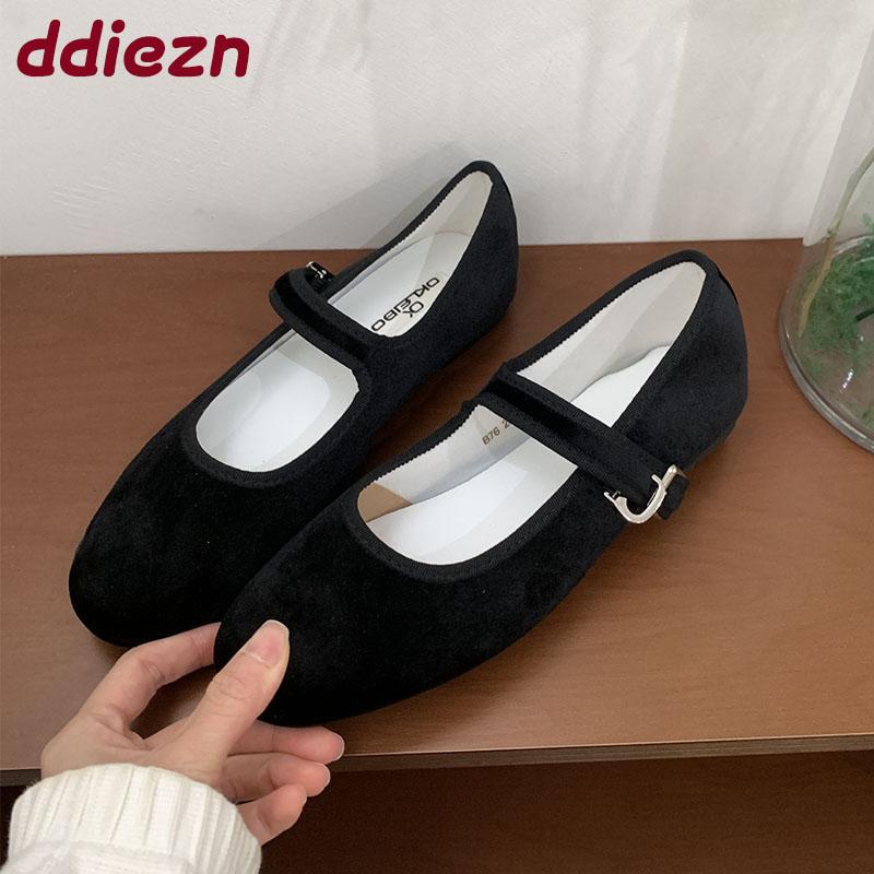 Fashion Soft Fashion Flock Women Flats Mary Janes Lolita Shoes Round Toe Female Buckle Strap Footwear Shallow Ladies Ballet Flats Shoes