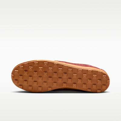 Men's Sneakers Nike Astro Grabber QS Dark Team Red Dark Team Red/Coconut Milk/Canyon Rust/Sail/Game Royal