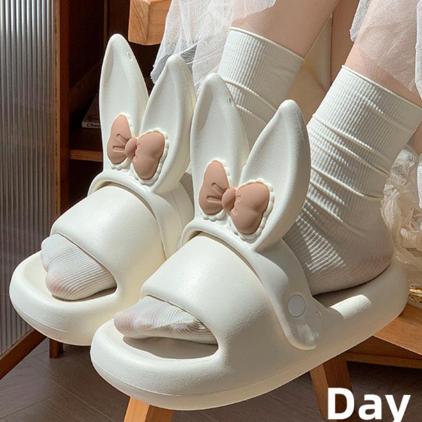 Модные Новые Летние Туфли на Платформе 2024 Женские Милые Шлепанцы с Ушками Бабочки и Кролика Домашние Тапочки для Девочек для Ванной Комнаты Противоскользящие Уличные Сандалии