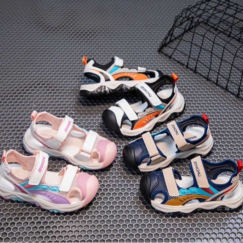 Детские легкие сандалии летние мальчики сумка голова крутые тапочки девочки полые пляжная обувь