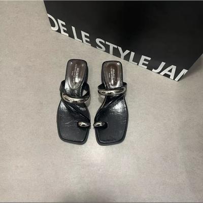 Женская обувь – Сандалии