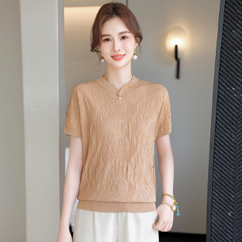 Elegant Textured Knit Short-Sleeve T-Shirt for Middle-Aged and Elderly Women 2026