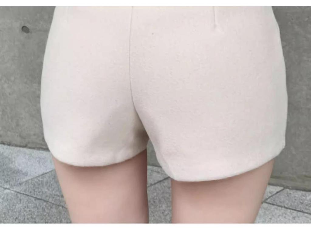 2023 Женские шерстяные черные шорты А-силуэта с высокой посадкой: Осенне-зимние облегающие повседневные шорты-бутсы в корейском стиле