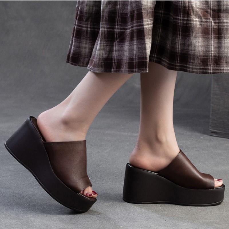 Johnature Увеличивающие рост легкие уличные тапочки на танкетке из натуральной кожи с открытым носком повседневная женская обувь