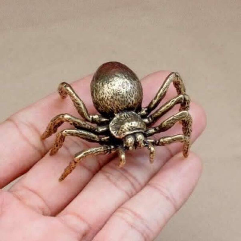 Rare Chinese Art Old Brass Handmade Spider Statue Figure Tea Pet Decoration Gift
