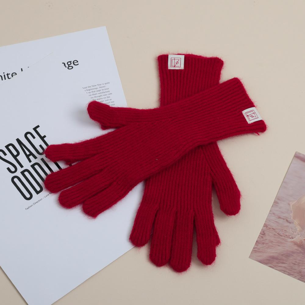 Осень и Зима Перчатки из Чистой Шерсти для Женщин Зимой Милые Корейские Маркированные Шерстяные Вязаные Теплые и Холодные Сенсорные