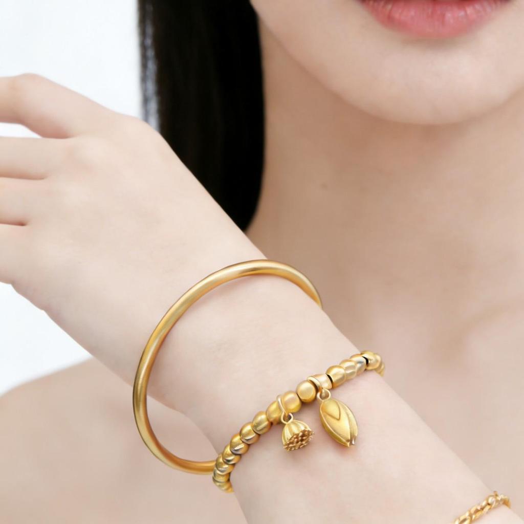 Gold Lotus Seed Pod Antique Best Friend Bracelet with Heart-to-Heart Beads: Fine Craftsmanship and Simple, Stylish Design