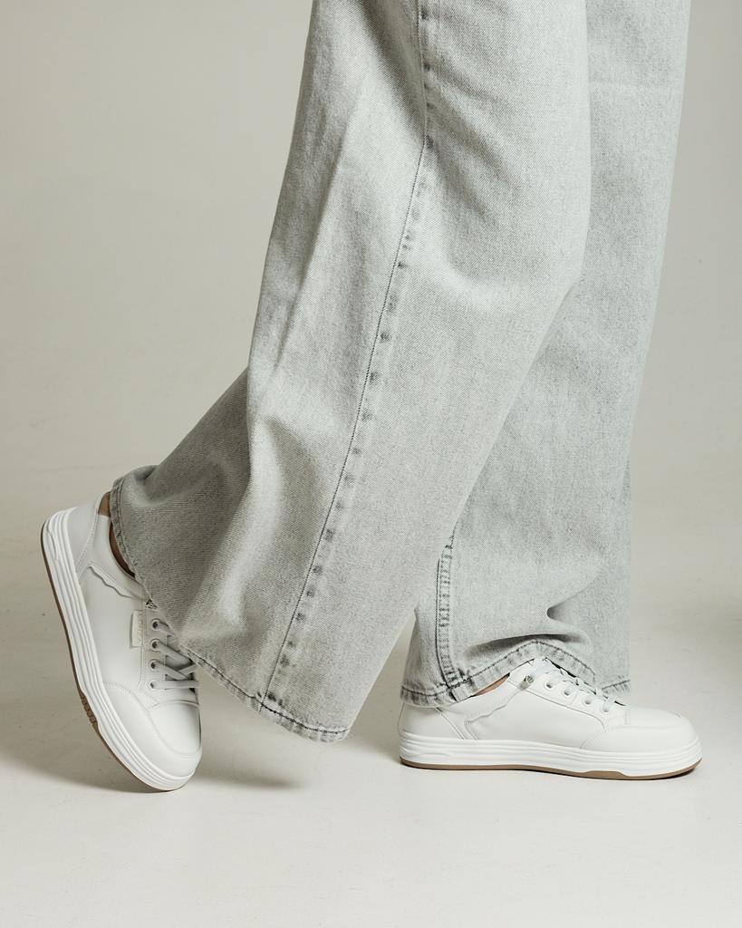 Кроссовки Lonza 23276 36 белые кожа