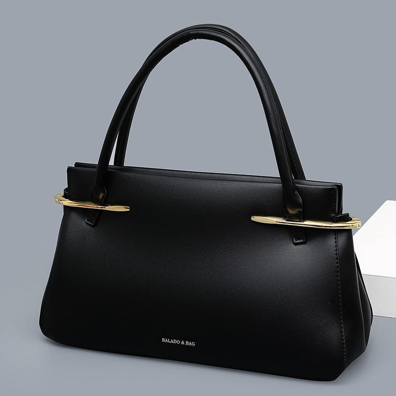 Fashion Casual Metal Buckle Tote Women's Bag New Style