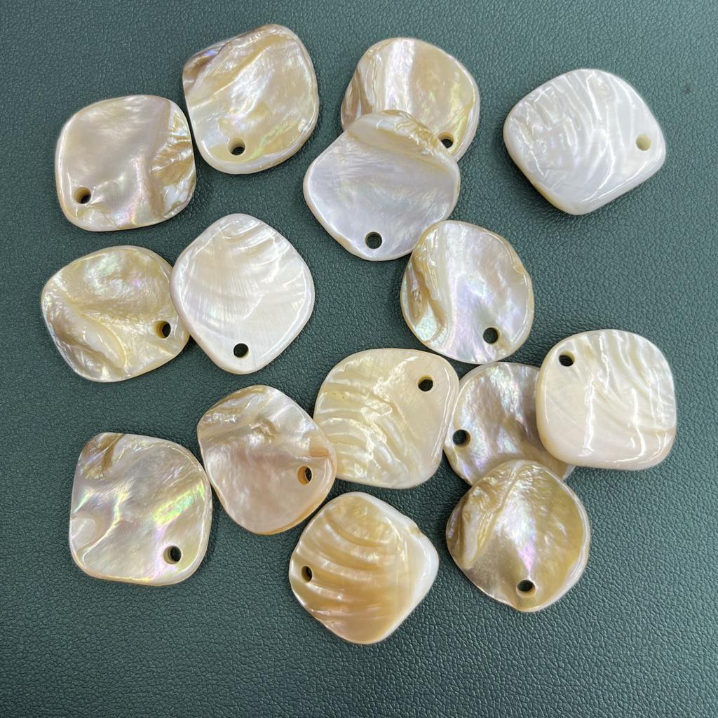 20Pcs, Natural Shell Mother of Pearl Beads with Hole, Boho Irregular Loose Beads, 19-21mm, for DIY Necklace Accessories, Jewelry Making Crafts Gifts