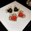 Серьги-гвоздики в форме сердца из белой, красной и черной эмали для женщин, сладкие украшения для вечеринки, винтажные скрученные полые металлические милые серьги в подарок