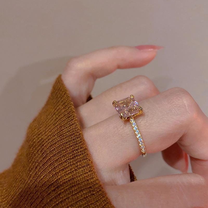 Кольцо с розовым сердцем 2023 года — роскошный нишевый дизайн для женщин