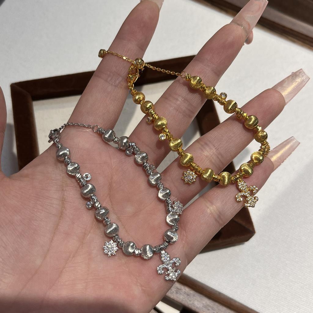 Medieval Vintage Iris Snowflake Cat Eye Bead Bracelet Light Luxury Old Money Wind Light Bulb Flash Jewelry