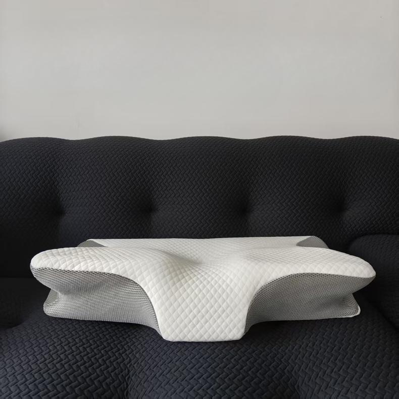 Защита шеи Медленно восстанавливающаяся подушка с эффектом памяти Высокая подушка Не сминается и не деформируется Подушка Core Защита шеи Подушка