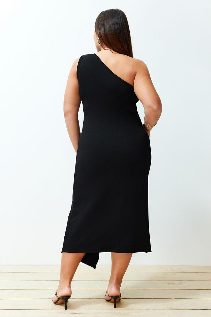Women's Style Plus Size Dress Black One-Shoulder Asymmetrical Knitted Dress
