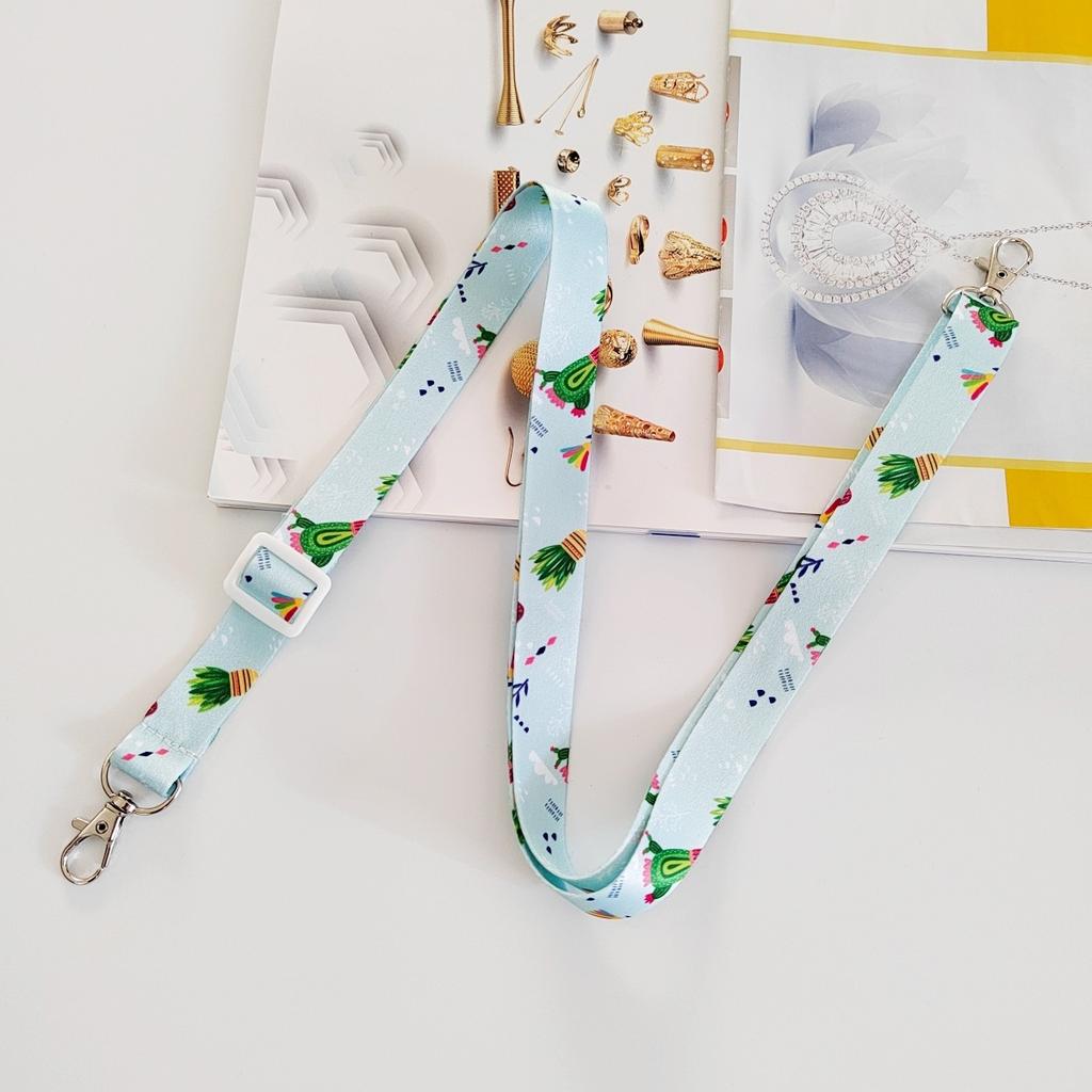 Плетеный ремень с принтом. Камера для телефона. Ремень через плечо. Женская сумка. Ремень через плечо.