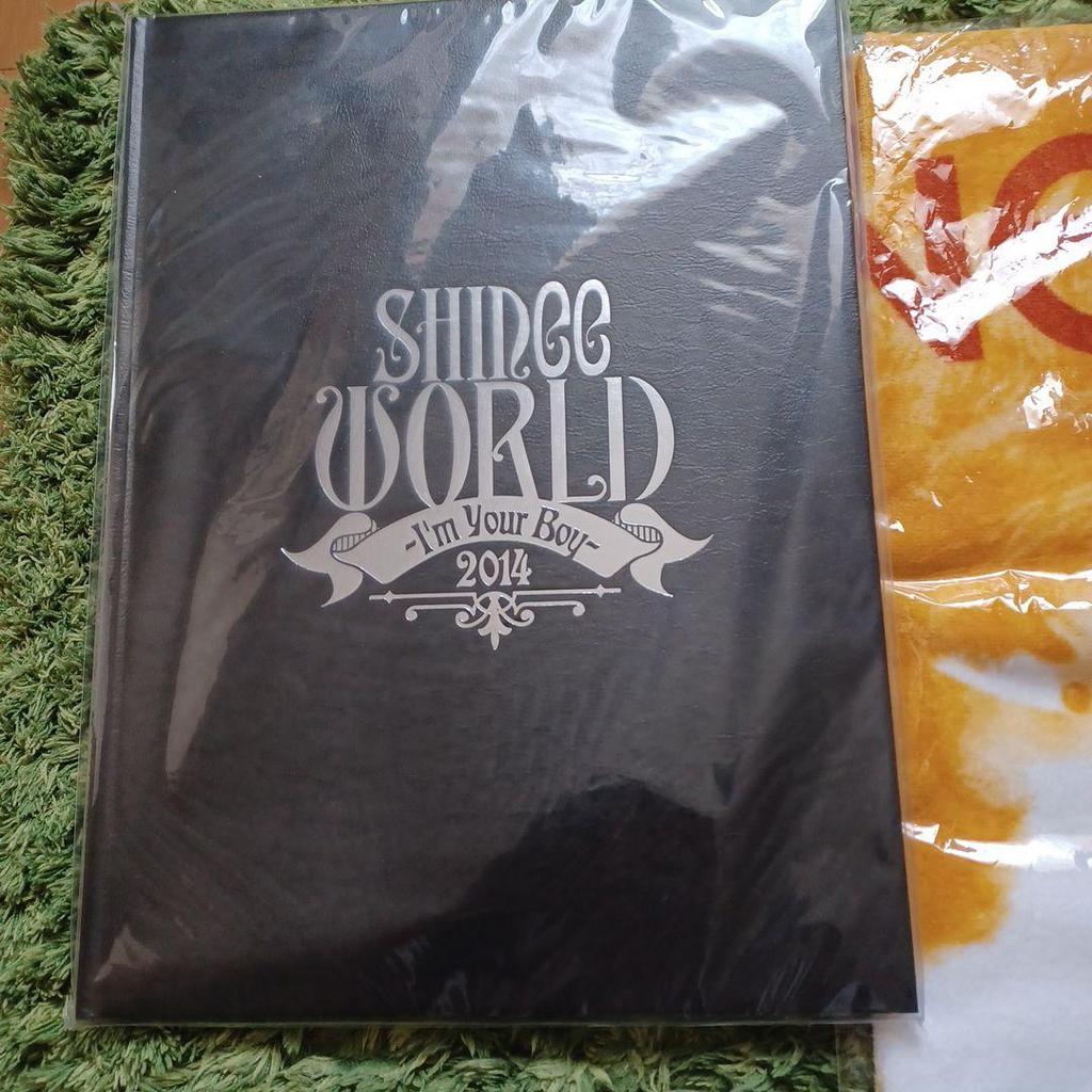 [USED] SHINee WORLD I'm Your Boy 2014 Set