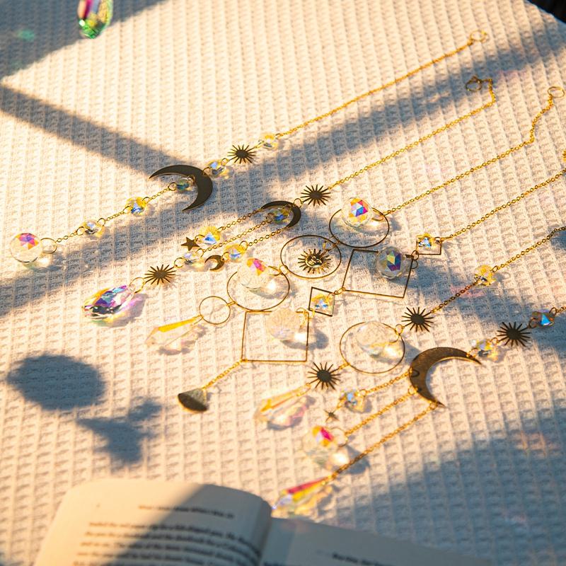 Crystal Suncatcher Crystal Wind Chimes Garden Rainbow Sun Catcher Garden Hanging Pendant Window Wind Music Home Garden Decor