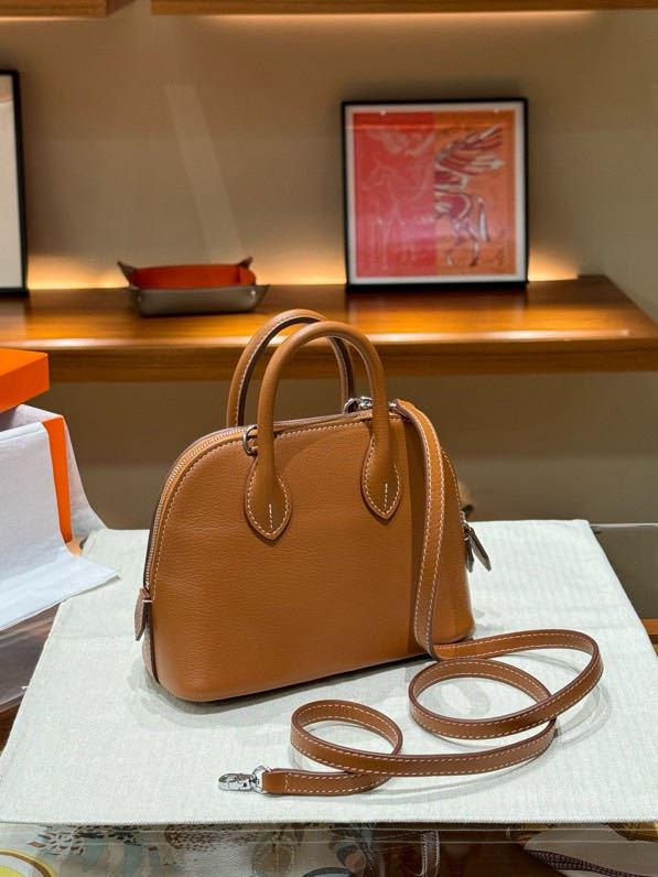 Мини-сумка через плечо из козьей кожи с зернистостью в виде боулинга