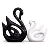 Домашний декор Пара лебедей на удачу | Керамические фигурки с матовой отделкой Pro (Набор из 2 шт., средний, белый и черный)