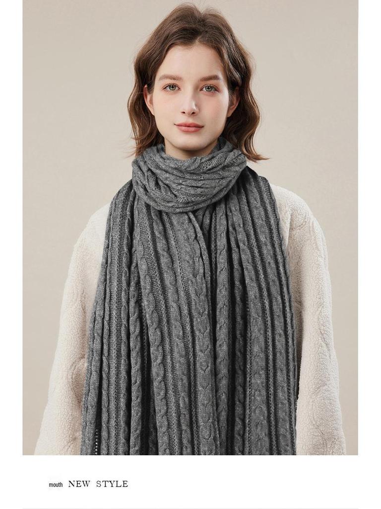 Women's Red Knitted Shawl: Customized High-End Winter Scarf for a Warm, Stylish Look