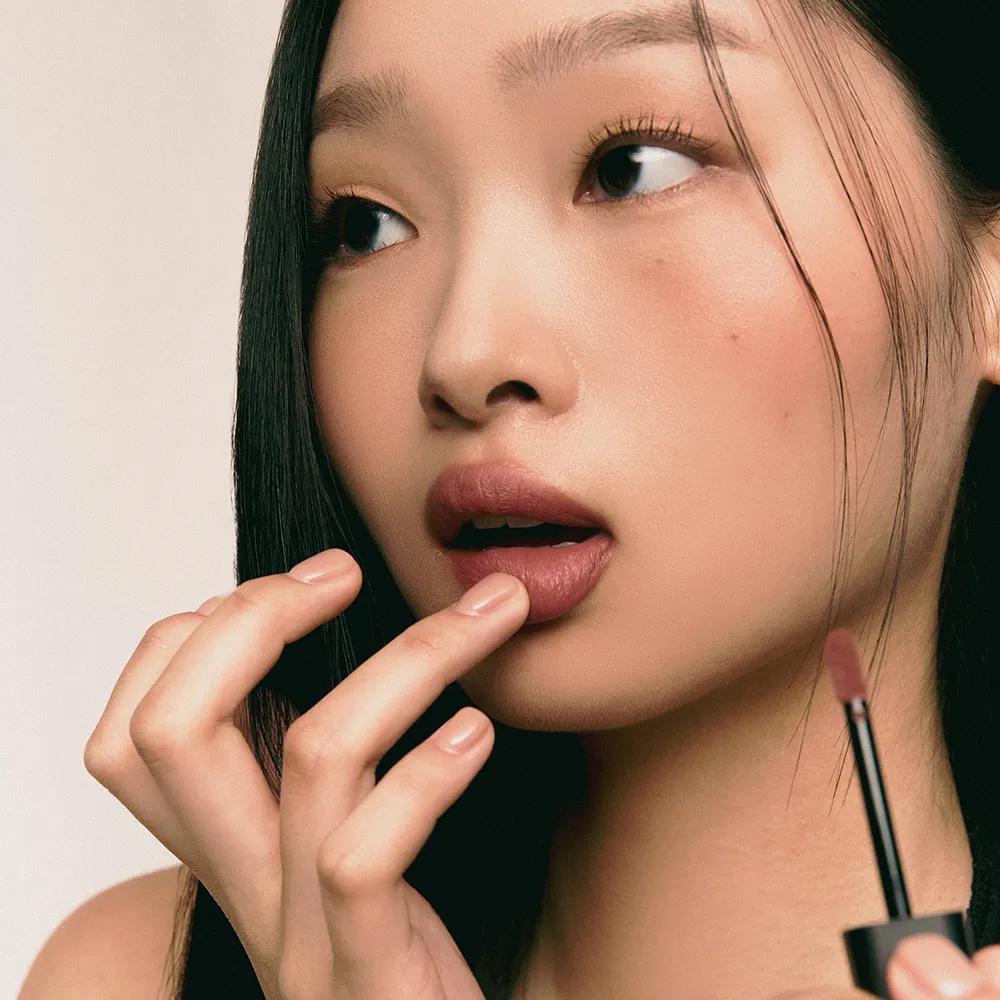 JAVIN DE SEOUL Праймер для губ Wink (10 цветов)