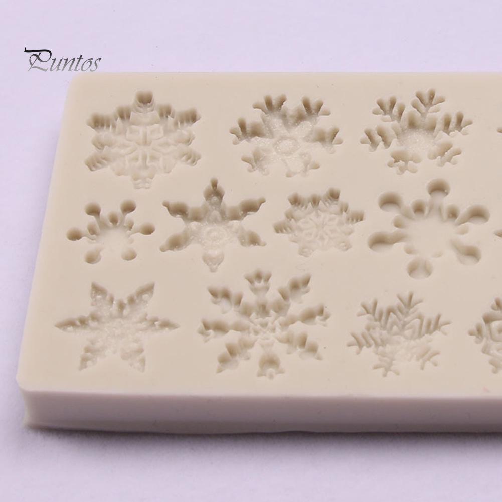 Силиконовая форма в виде снежинок для выпечки и кондитерских изделий