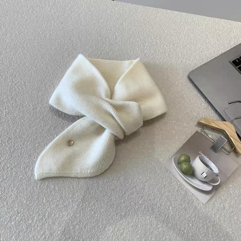 Warm Winter Wool Knitted Scarf To Keep Warm Student White Collar Portable Scarf